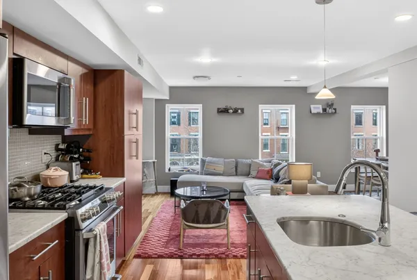 $1,549,000 | 655 Tremont Street, Unit 6, Boston, MA 02118
