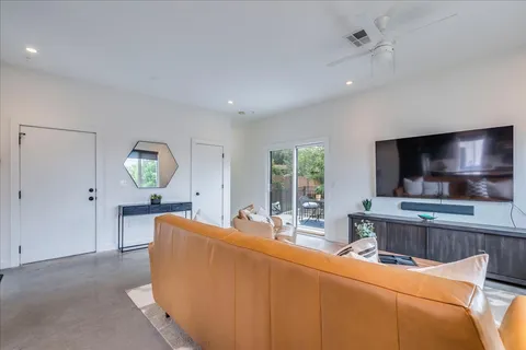 $610,000 | 1931 East 38th 1/2 Street, Unit 62, Austin, TX 78723