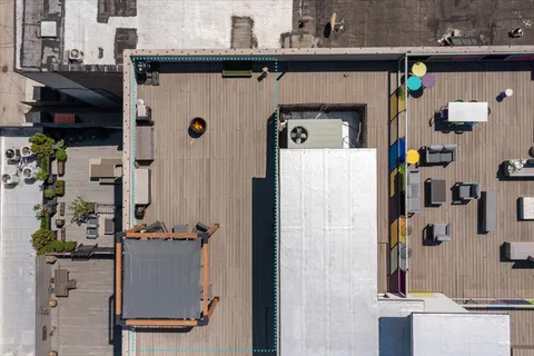 $715,000 | 2242 West Chicago Avenue, Unit 301, Chicago, IL 60622