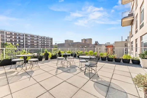 $969,000 | 106 West 116th Street, Unit 2A | Harlem
