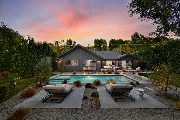 $3,350,000 | 3721 Woodcliff Road, Sherman Oaks, CA 91403