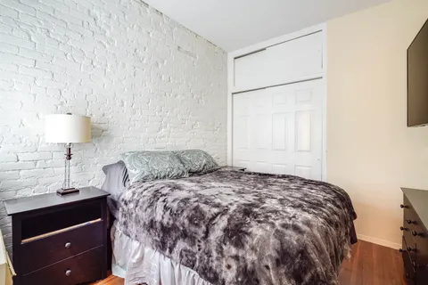 $485,000 | 207 East 21st Street, Unit 5C | Gramercy