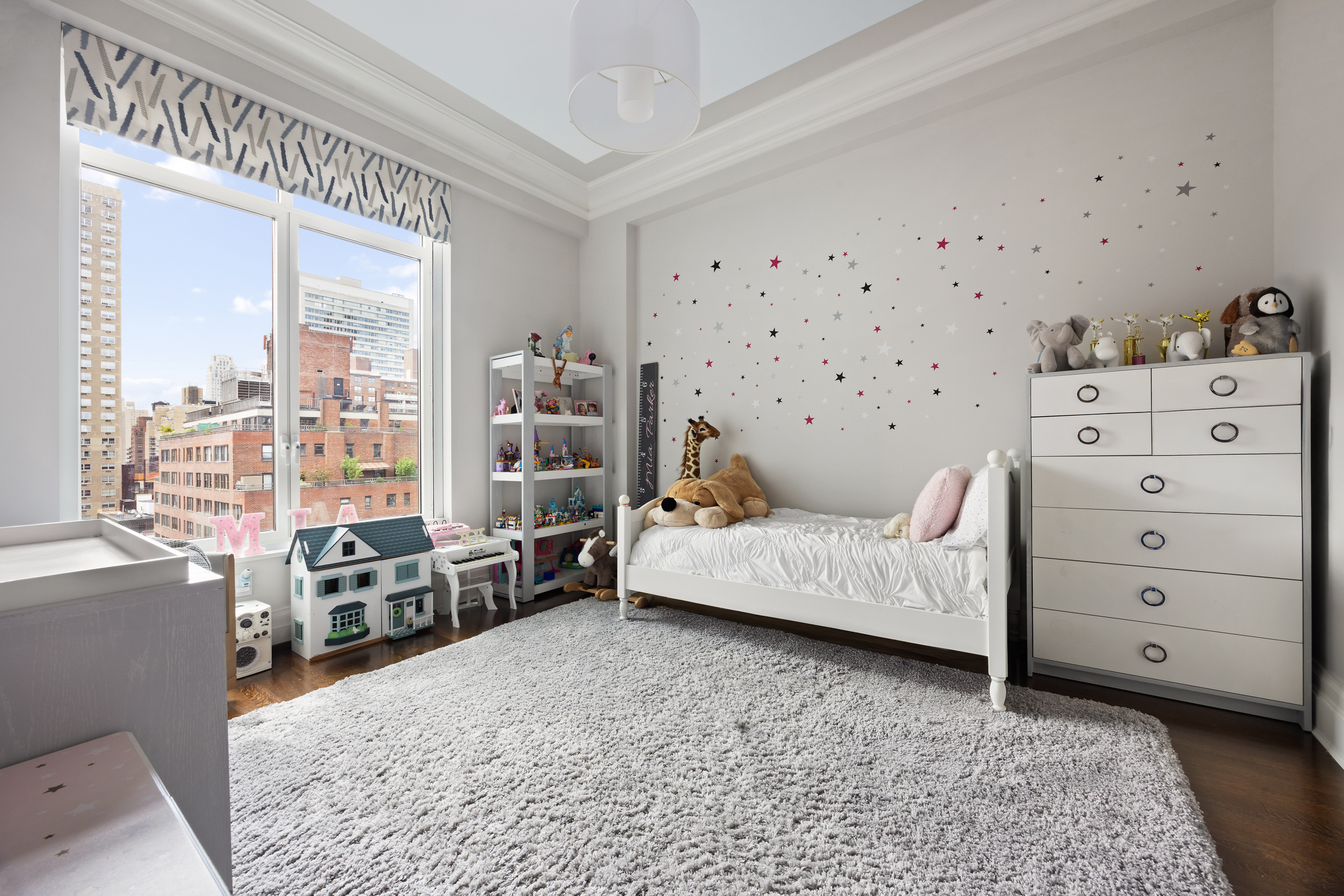 20 East End Avenue, Unit 10A Manhattan, NY 10028 - Photo 23 of 37