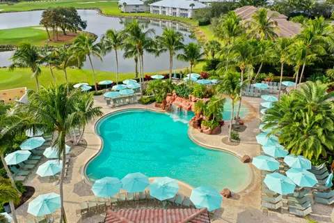 $1,299,900 | 8062 Signature Club Circle, Unit 201, Naples, FL 34113