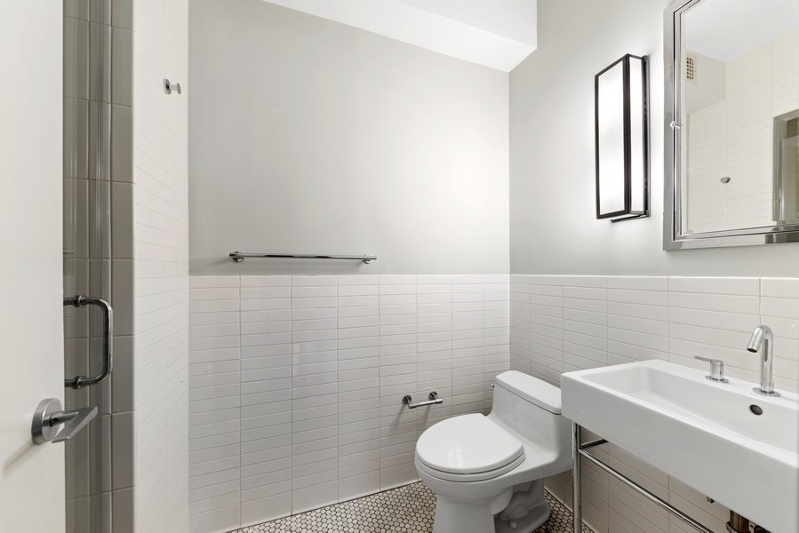 64 East 94th Street, Unit 1C Manhattan, NY 10128 - Photo 4 of 10