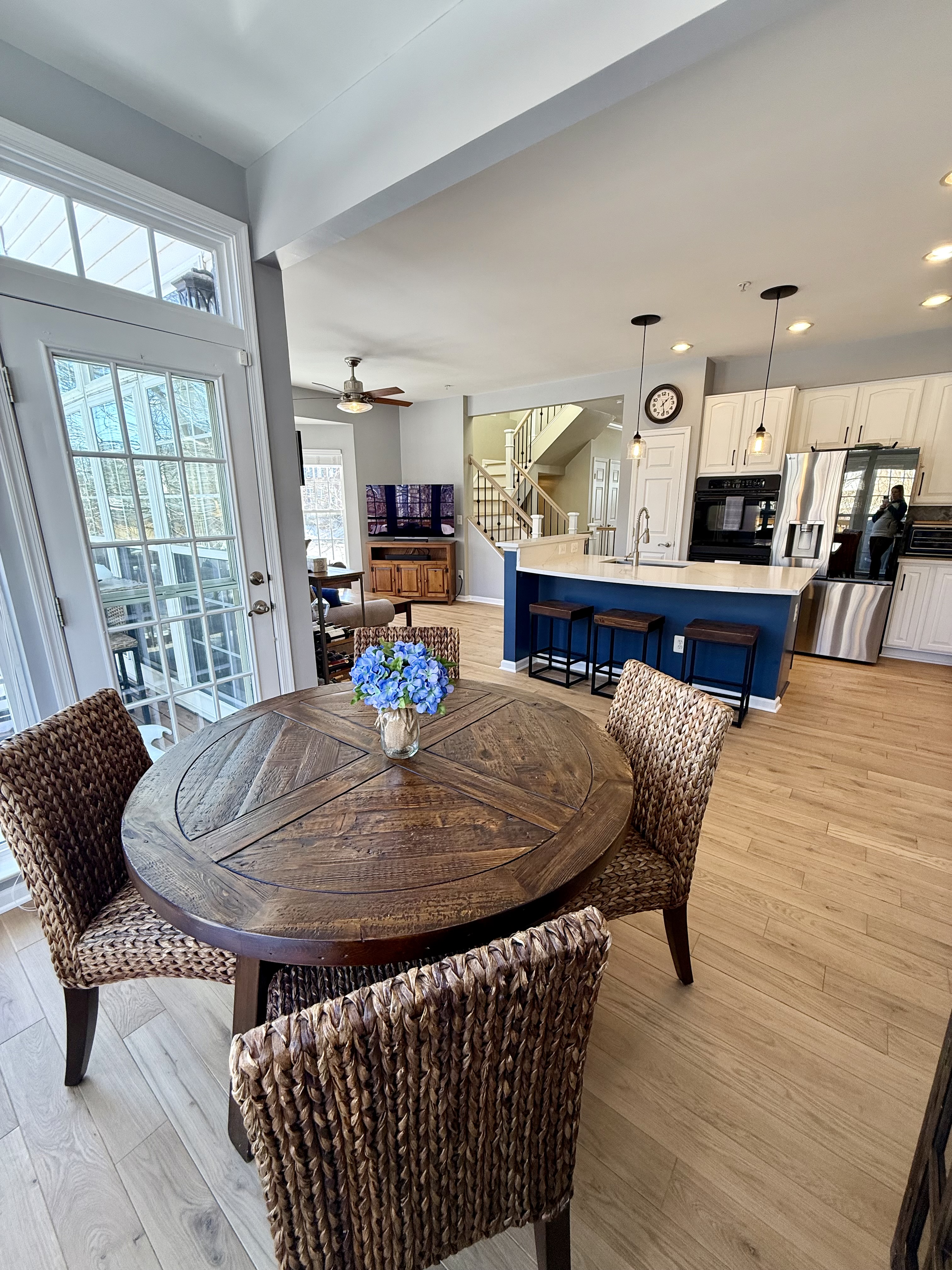 Address Upon Request Leesburg, VA 20176 - Photo 24 of 55 a living room with furniture and a table