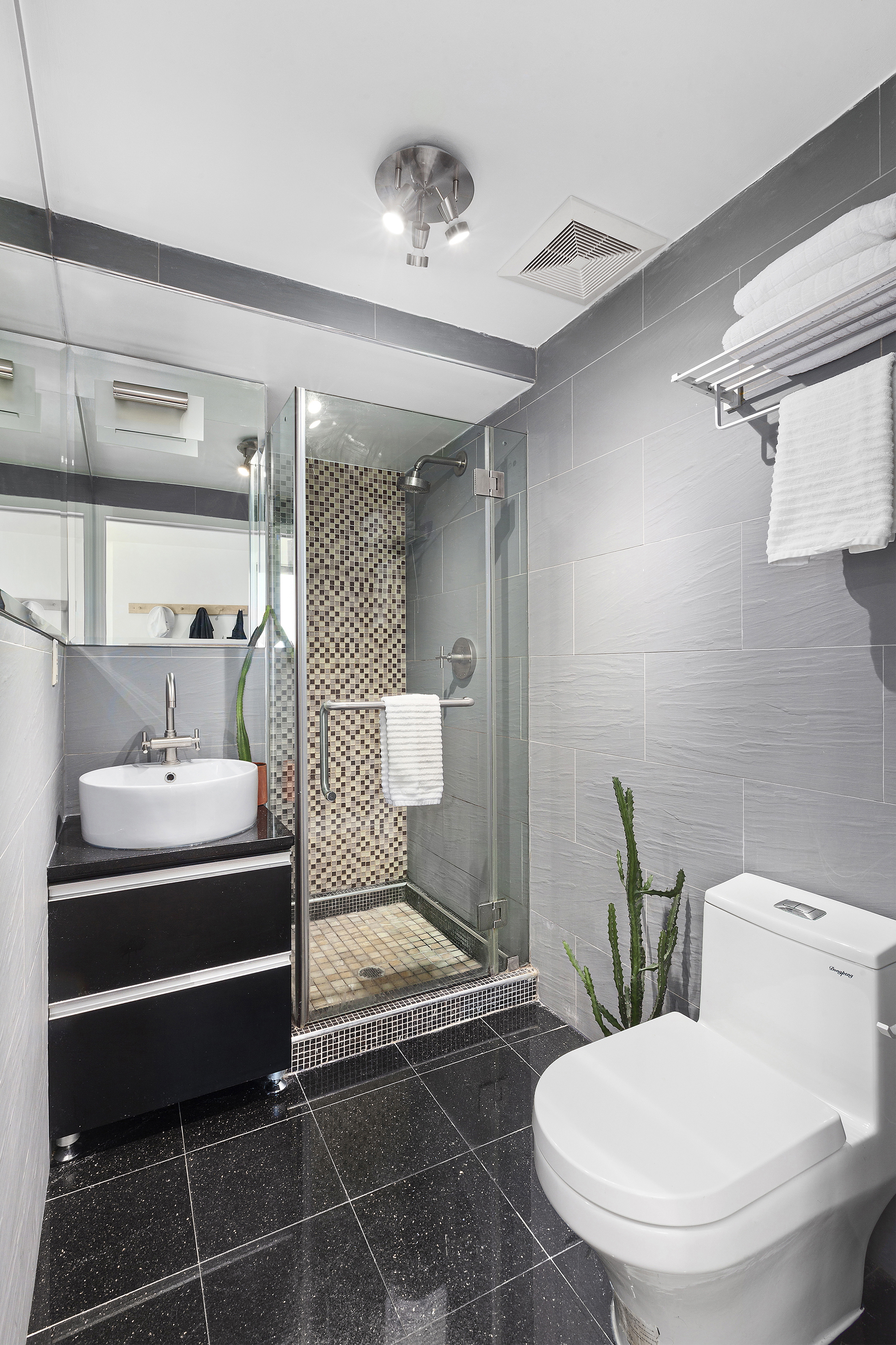 55 Hester Street, Unit 11A Manhattan, NY 10002 - Photo 6 of 11