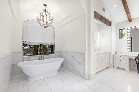 $11,900,000 | 6001 Krause Lane, Austin, TX 78738