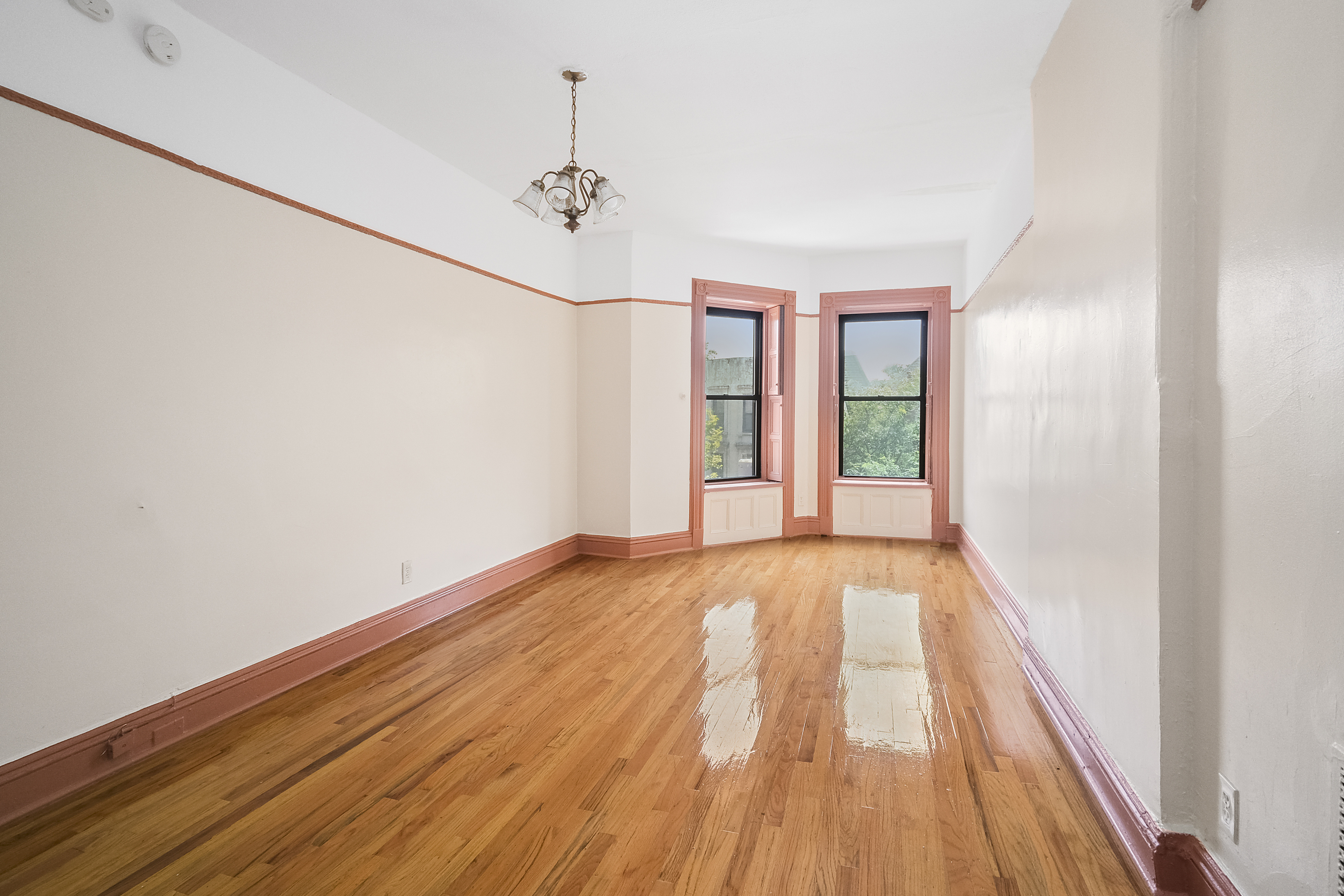 551 Madison Street Brooklyn, NY 11221 - Photo 8 of 12