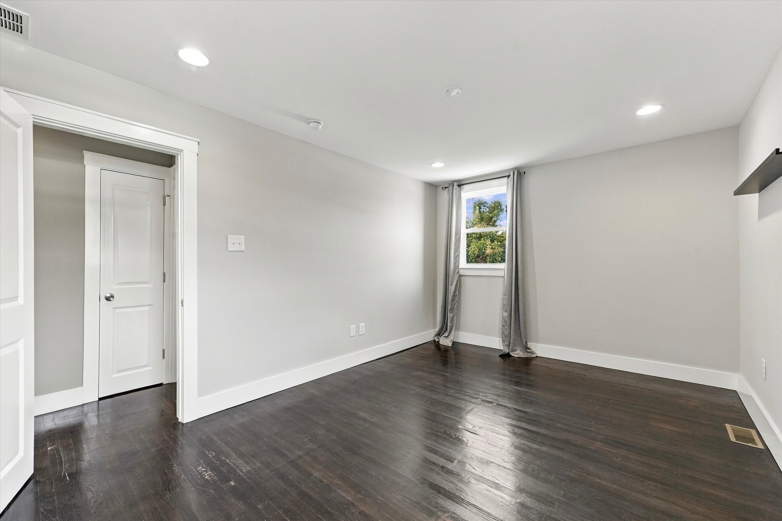7242 Hill Road Philadelphia, PA 19128 - Photo 23 of 37 Gallery Image 23