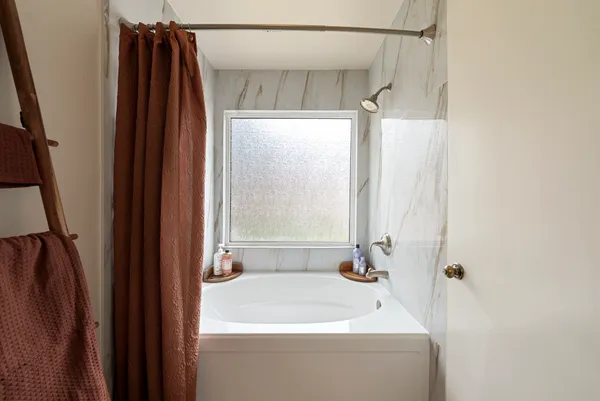 $1,045,000 | 6051 Tahoe Place, Camarillo, CA 93012