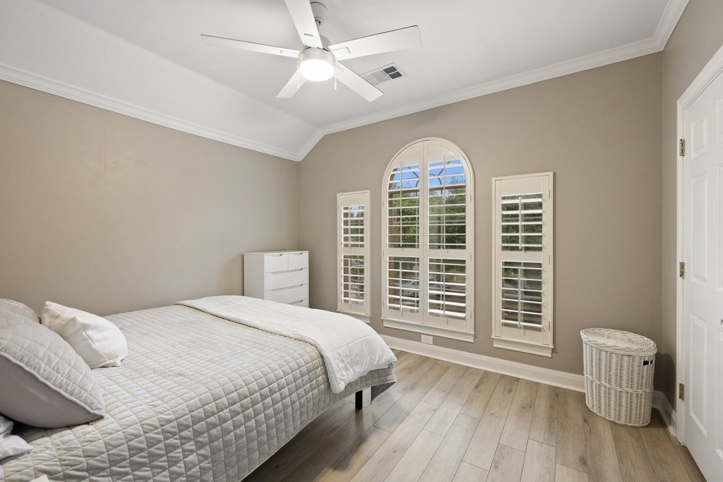 13 Sunview Road The Hills, TX 78738 - Photo 25 of 40