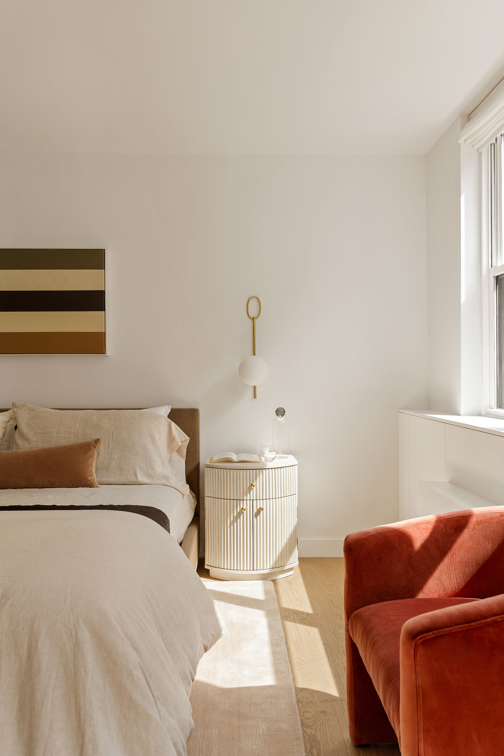 32 Gramercy Park South, Unit 8BD Manhattan, NY 10003 - Photo 12 of 20 a bedroom with a bed and a couch
