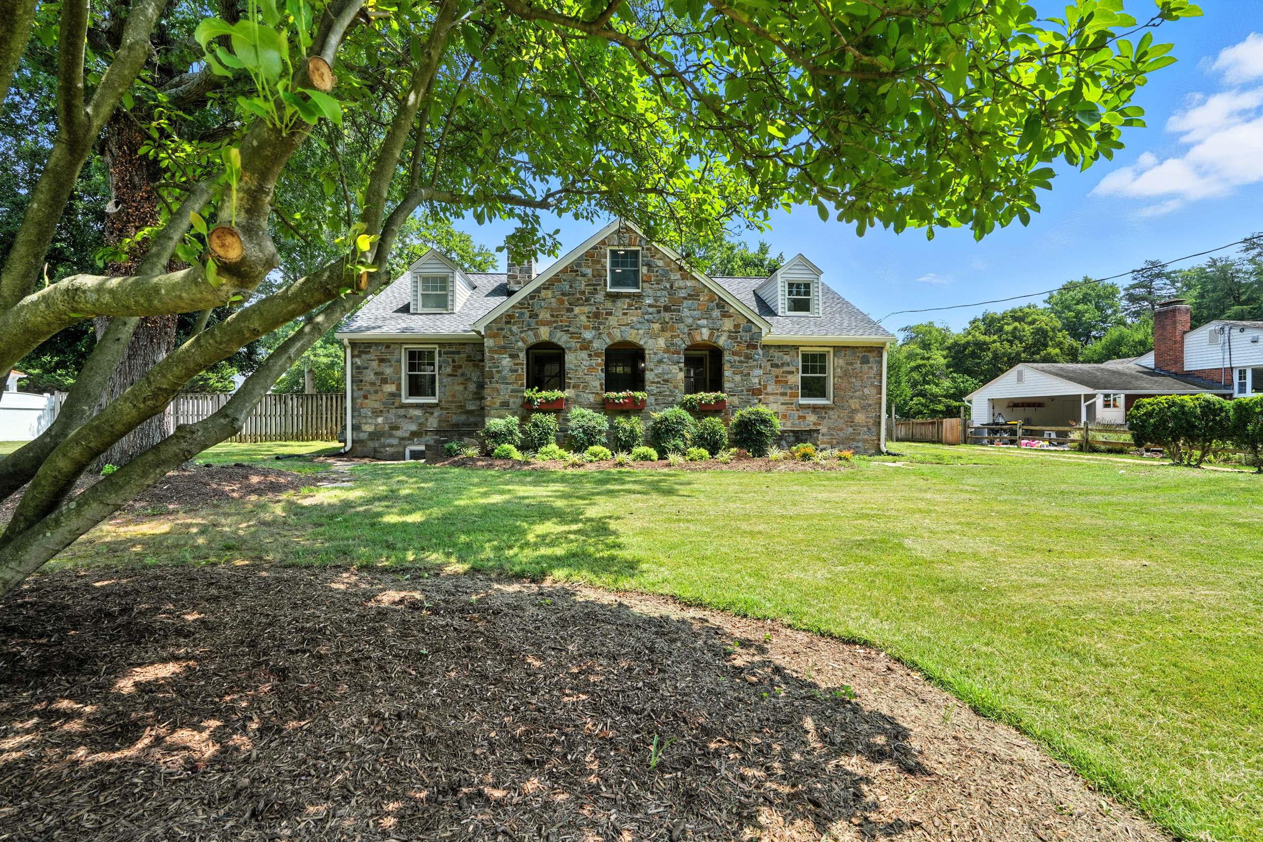 4505 Park Road Alexandria, VA 22312 - Photo 77 of 80 a front view of a house with garden