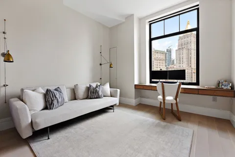 $10,000,000 | 10 Madison Square West, Unit 11E | Flatiron