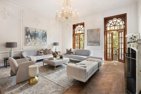 $39,500 | 136 East 65th Street | Lenox Hill