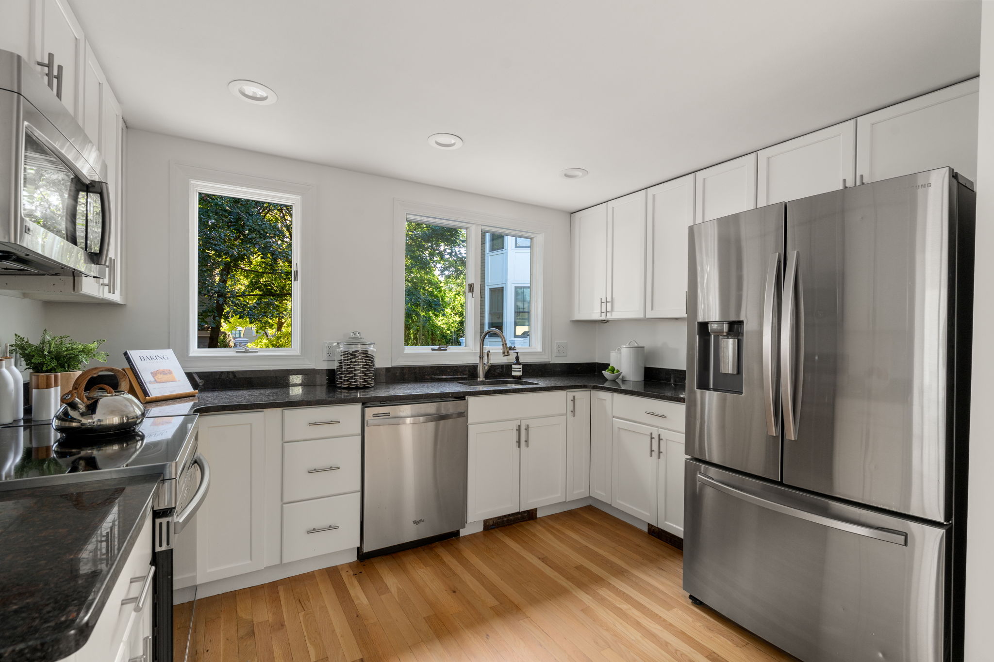 31 Loveland Road Brookline, MA 02445 - Photo 6 of 15 Gallery Image 6