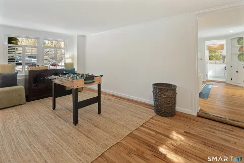 $2,995,000 | 9 Point O Woods Road South, Darien, CT 06820