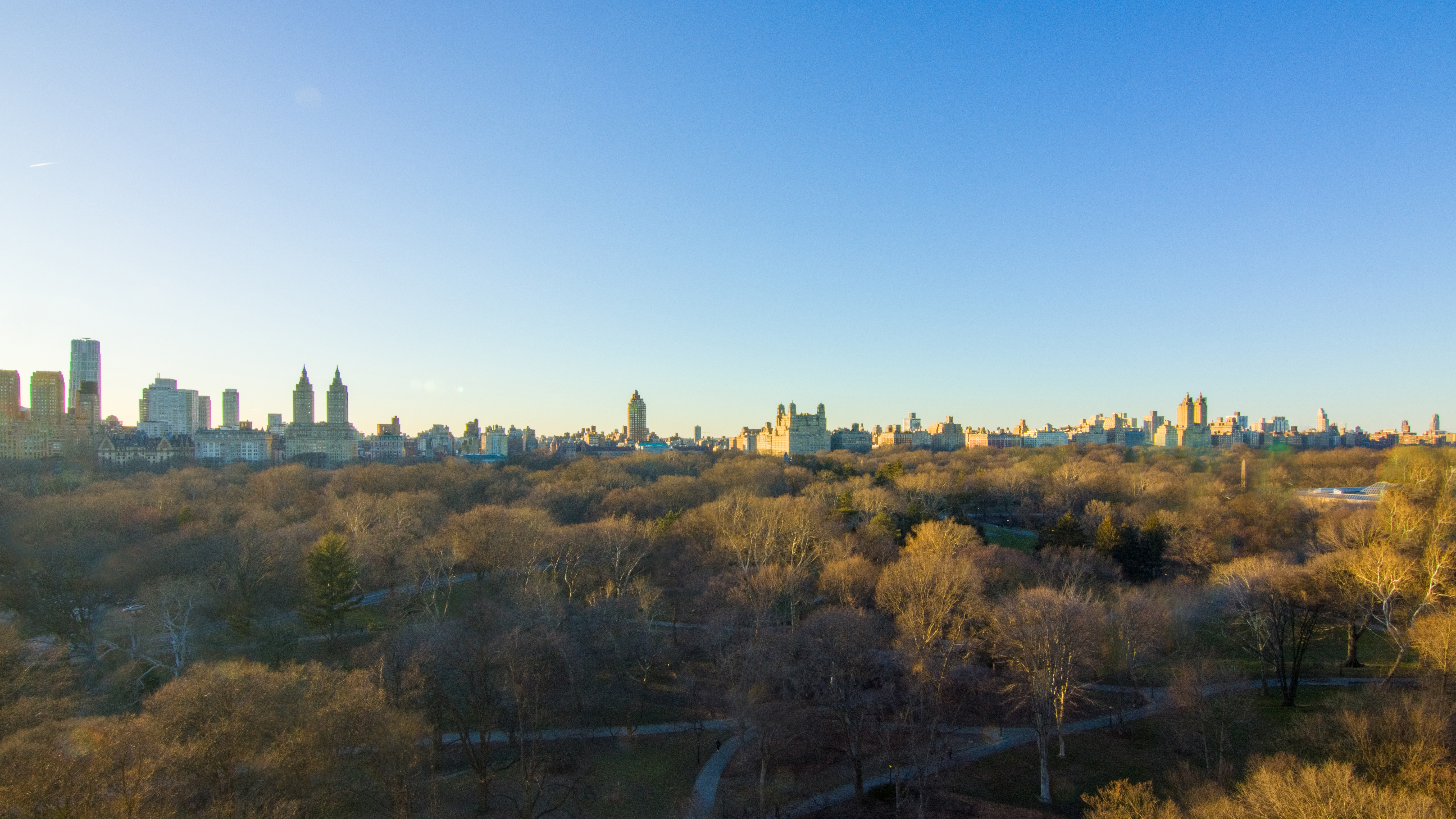 953 5th Avenue, Unit PH Manhattan, NY 10075 - Photo 6 of 27 a view of a city
