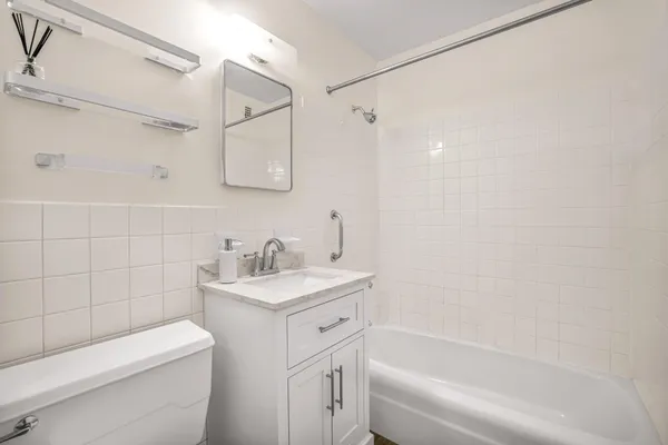 $4,600 | 1623 3rd Avenue, Unit 18D | Upper East Side