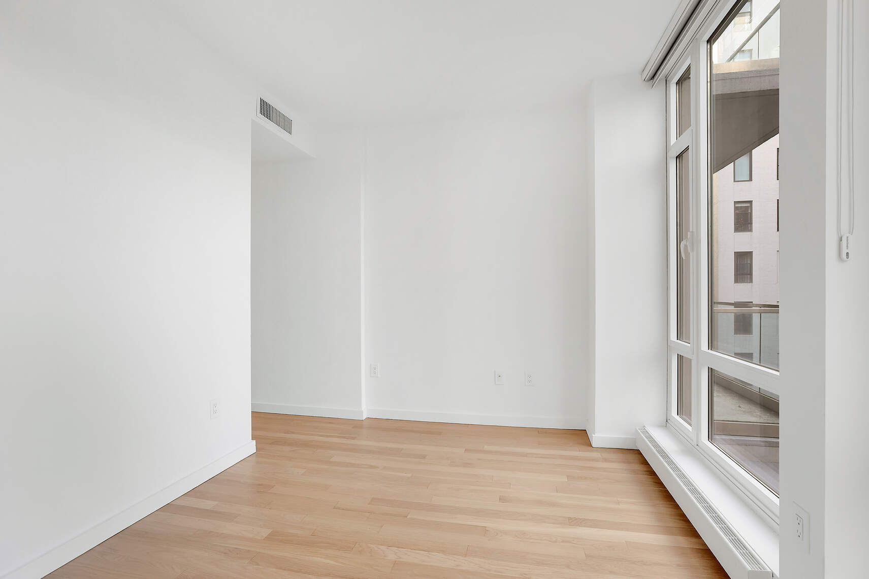 133 West 22nd Street, Unit 7H Manhattan, NY 10011 - Photo 11 of 21 a view of an empty room