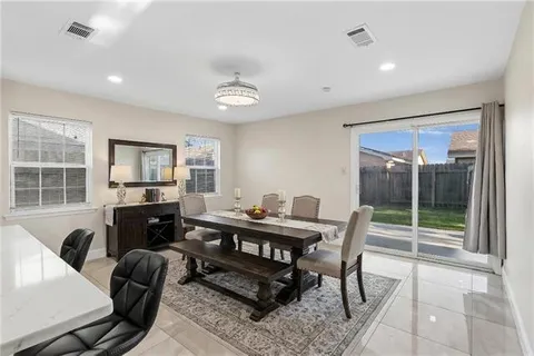 $287,500 | 3725 Dulaney Drive, Harvey, LA 70058