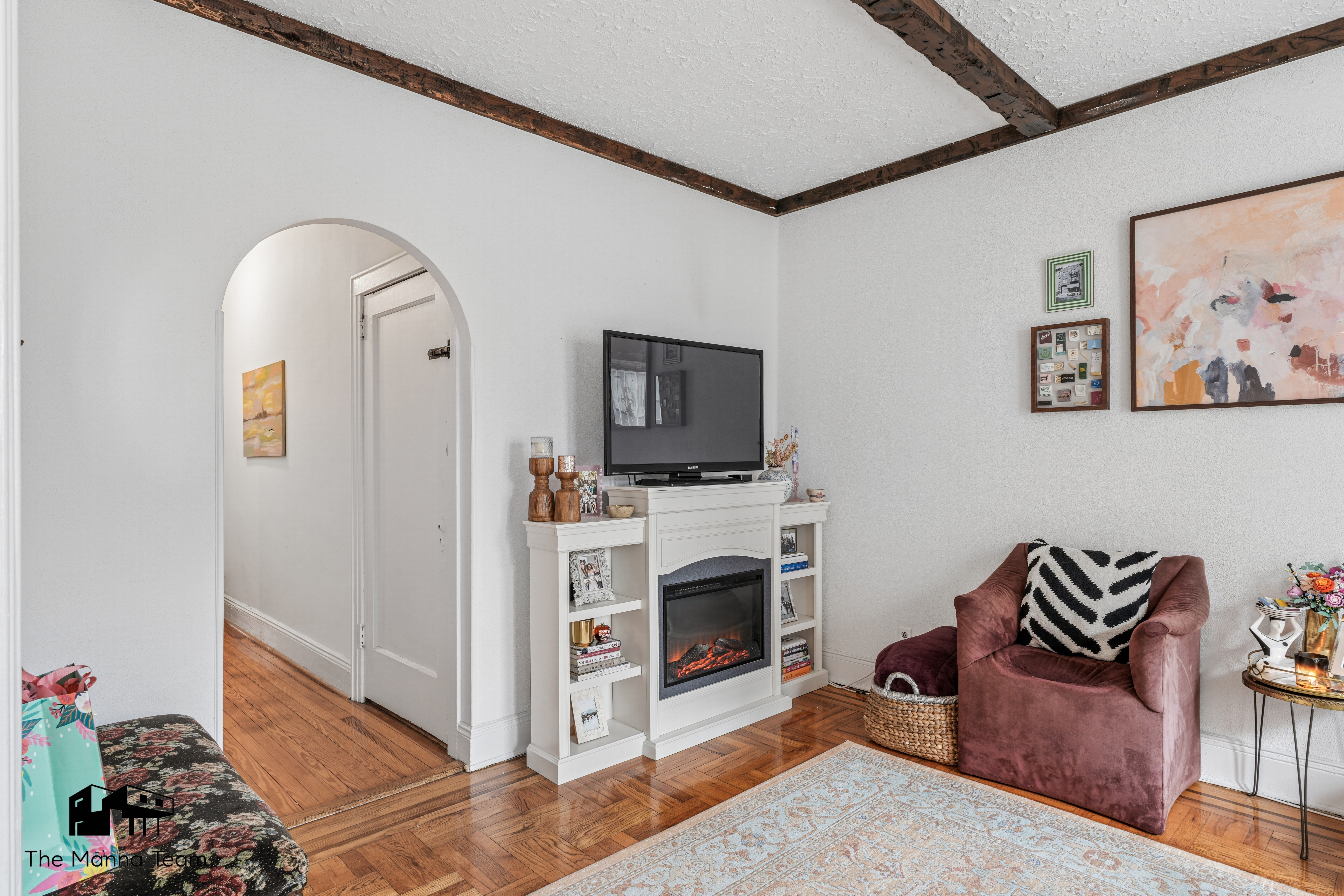 495 Lorimer Street Brooklyn, NY 11211 - Photo 6 of 24 a living room with furniture and a flat screen tv