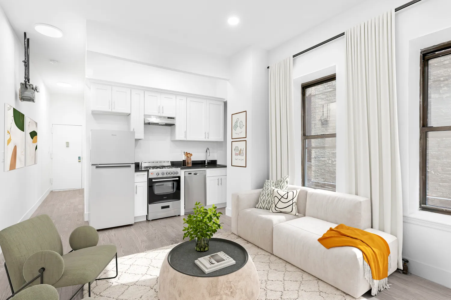 $3,950 | 214 East 82nd Street, Unit 4 | Upper East Side