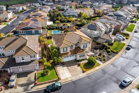 $1,350,000 | 661 Stoneman Court, Benicia, CA 94510