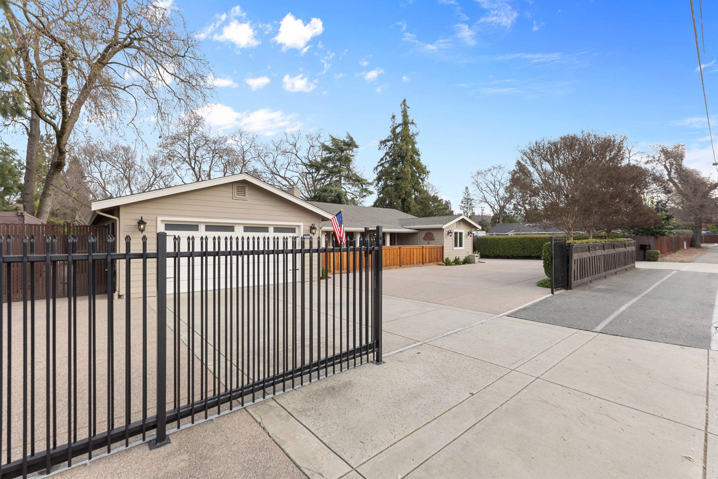 484 Diablo Road Danville, CA 94526 - Photo 3 of 39