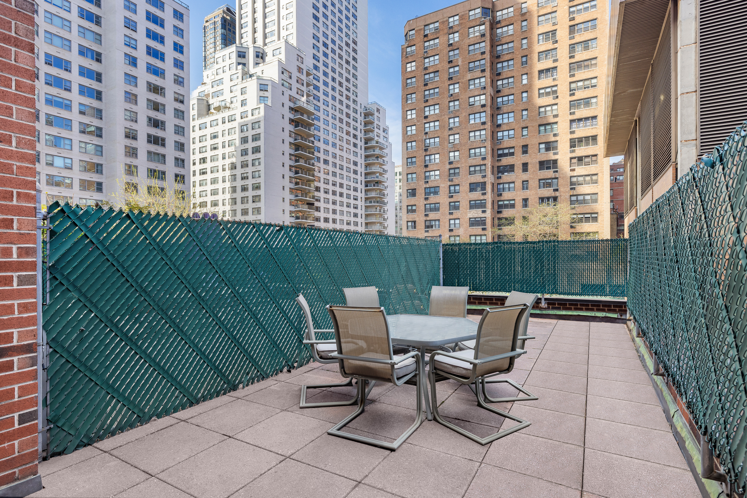 301 East 62nd Street, Unit 2B Manhattan, NY 10065 - Photo 3 of 10