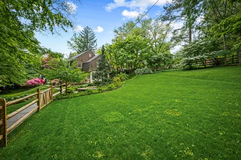 $880,000 | 401 Edgevale Road, Baltimore, MD 21210