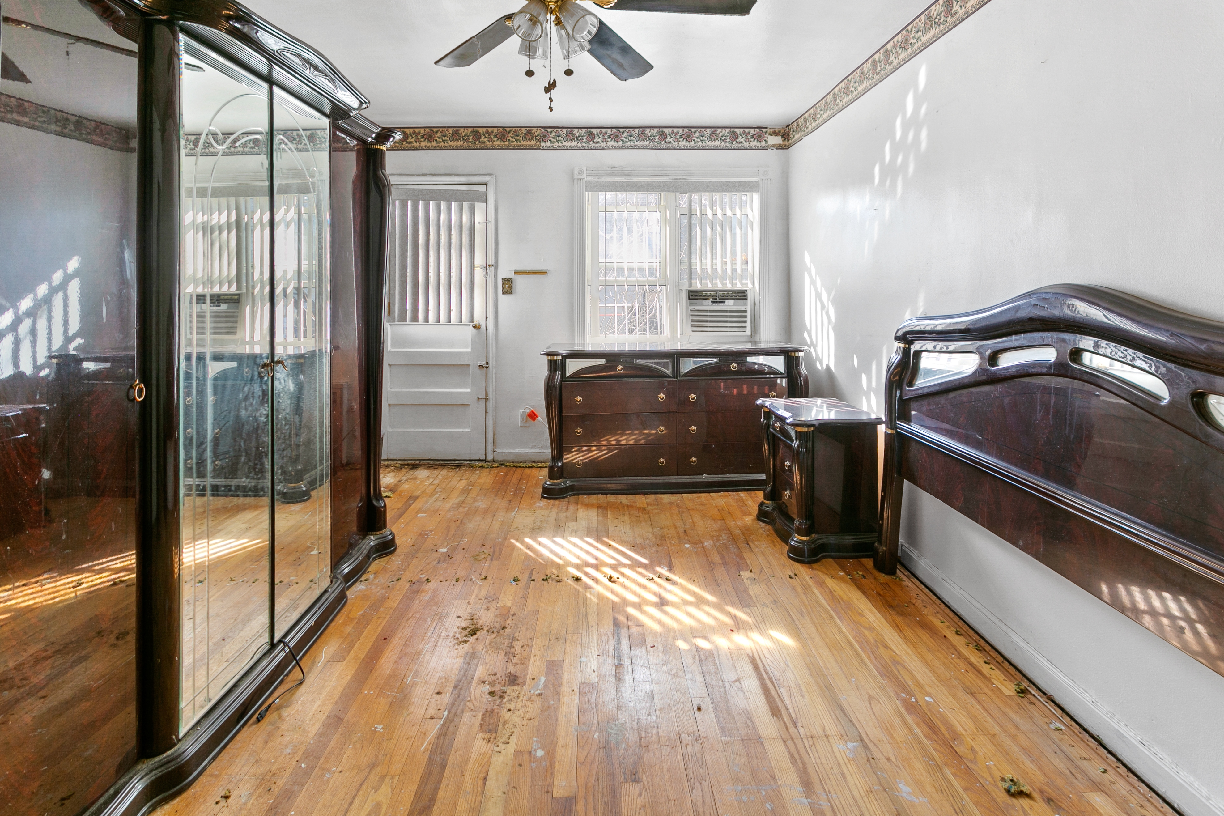 1250 East 98th Street Brooklyn, NY 11236 - Photo 4 of 7