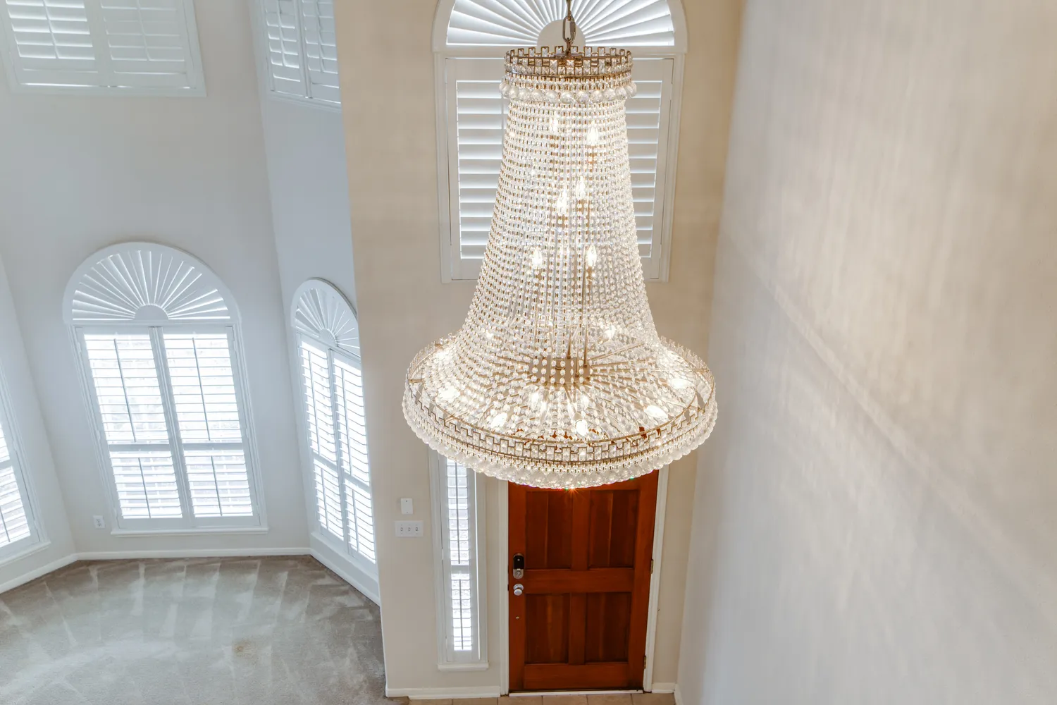 $440,000 | 6807 Chapelfield Lane, Houston, TX 77049