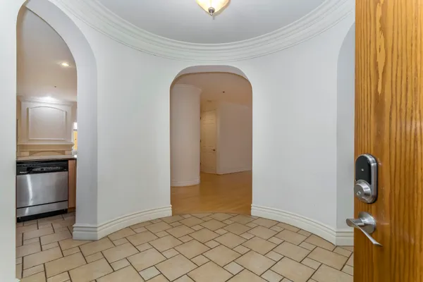 $1,149,988 | 10364 Almayo Avenue, Unit 103, Los Angeles, CA 90064