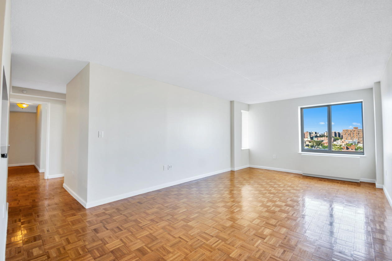 300 West 135th Street, Unit 10D Manhattan, NY 10030 - Photo 2 of 8