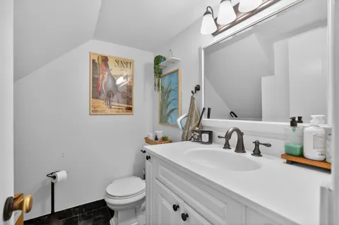 Contact Agent | 2515 North Dearing Street, Alexandria, VA 22302