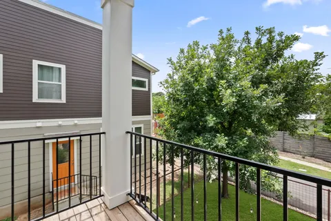 $330,000 | 2605 Witsome Loop, Unit 40, Austin, TX 78741