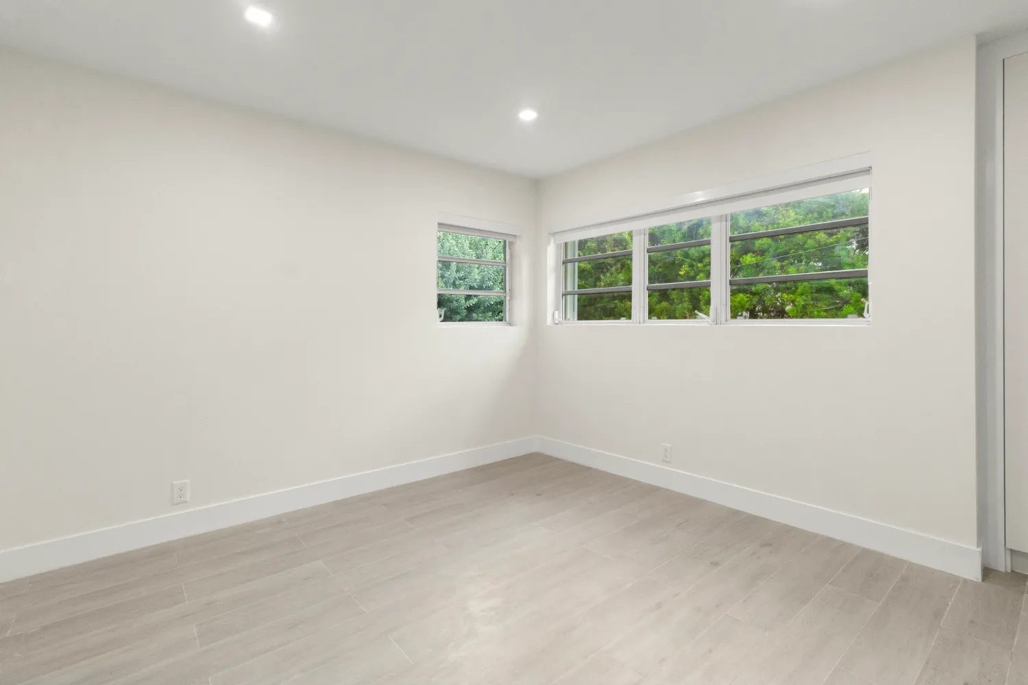 $13,900 | 1261 98th Street, Bay Harbor Islands, FL 33154