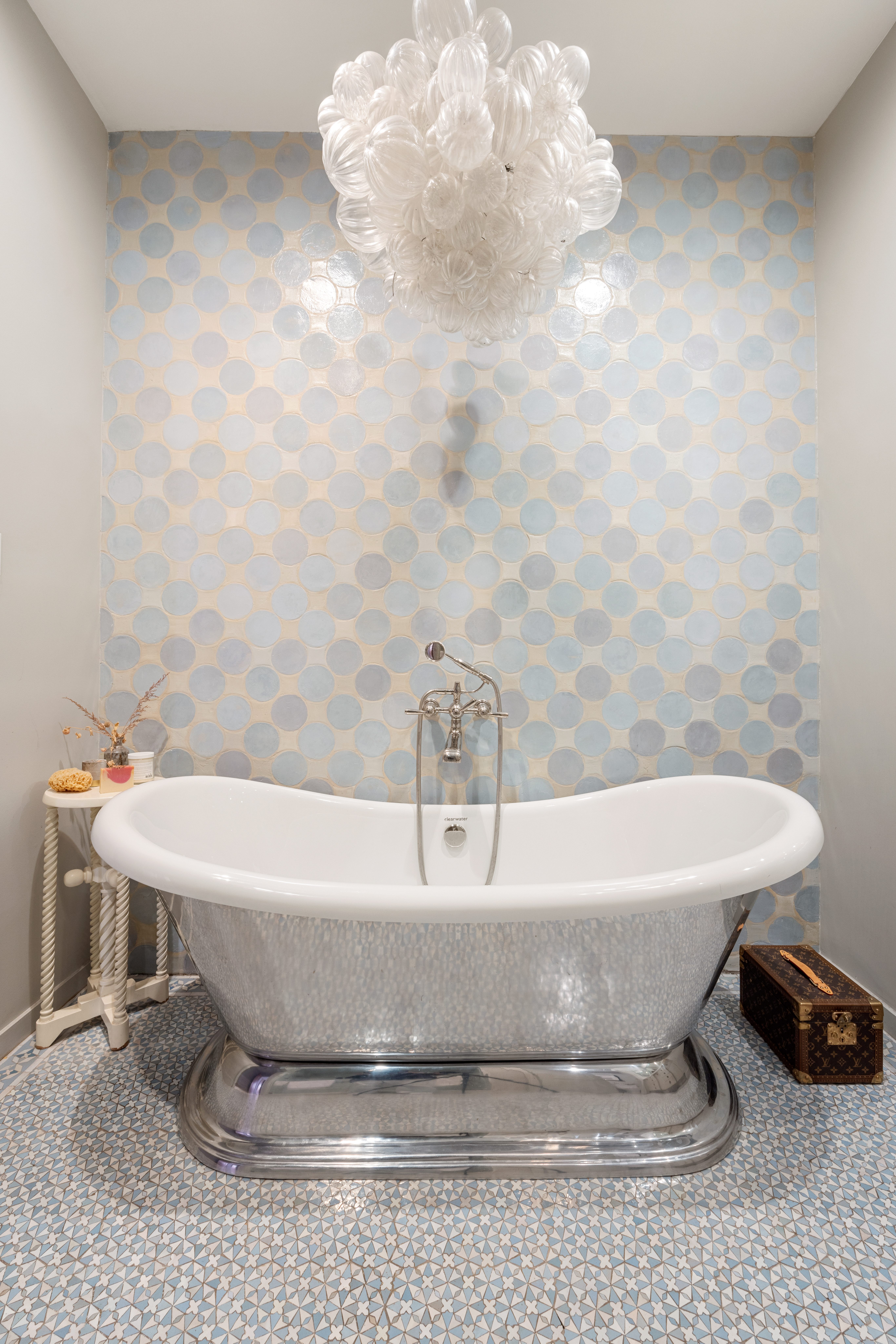 140 Franklin Street, Unit 2B Manhattan, NY 10013 - Photo 10 of 14 a bathroom with a sink