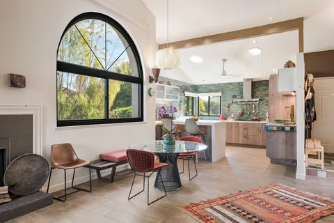 $1,095,000 | 555 Camino De Lane, Santa Barbara, CA 93111