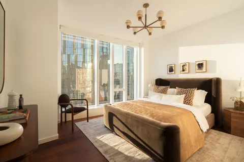 $3,499,000 | 1 West End Avenue, Unit 15J | Upper West Side