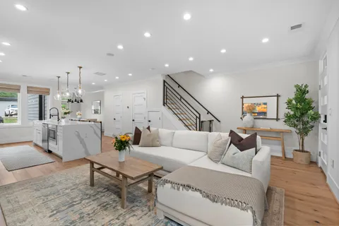 $899,000 | 4019 Illinois Avenue Northwest, Unit 2, Washington, DC 20011