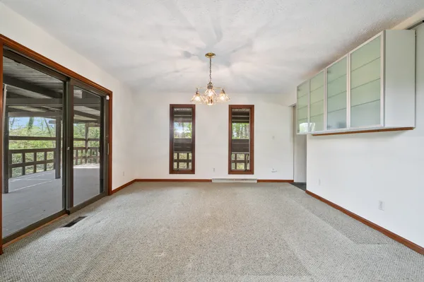 $389,000 | 3132 Lake Road, New Castle, PA 16102