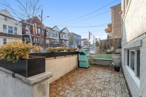 $5,000 | 310 4th Street, Unit 2A, Union City, NJ 07087