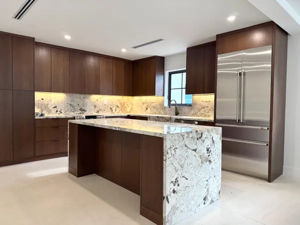$2,900,000 | 1037 Sevilla Avenue, Coral Gables, FL 33134