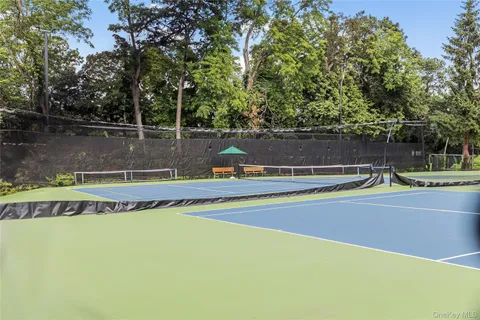 $275,000 | 5800 Arlington Avenue, Unit 6L | North Riverdale