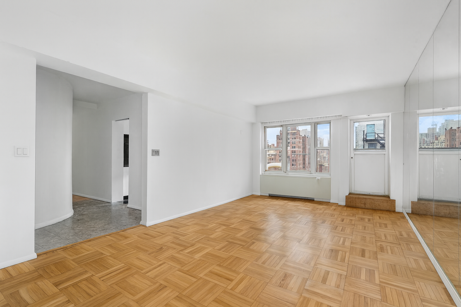 333 East 66th Street, Unit PHA Manhattan, NY 10065 - Photo 6 of 9
