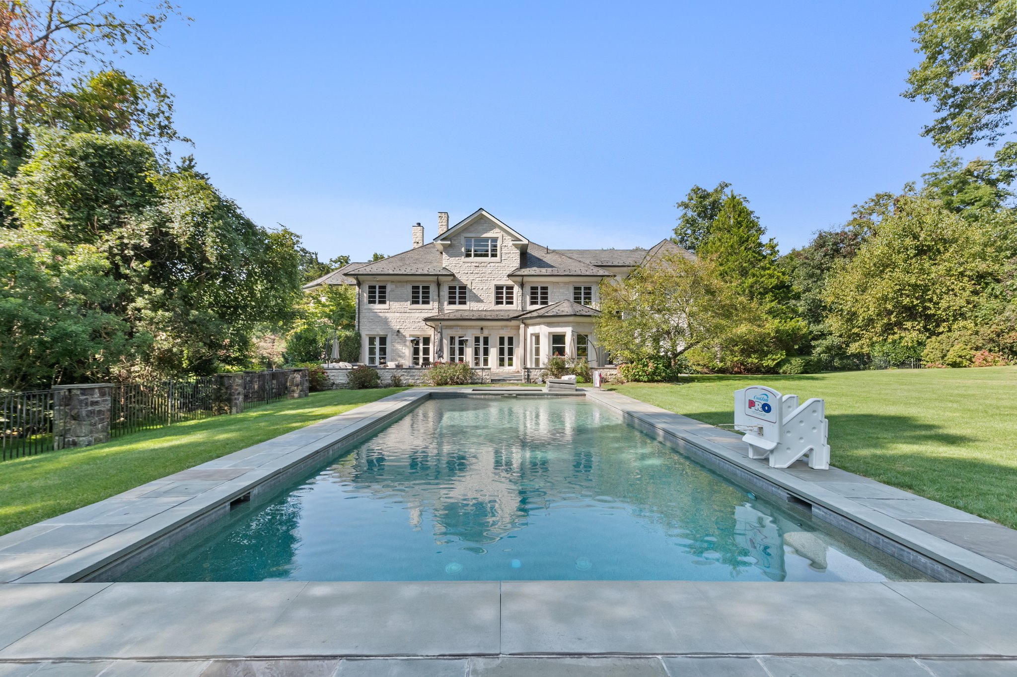 44 Hunting Ridge Road Greenwich, CT 06831 - Photo 28 of 29