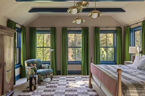 $9,995,000 | 102 & 104 Two Holes Water Road, East Hampton, NY 11937
